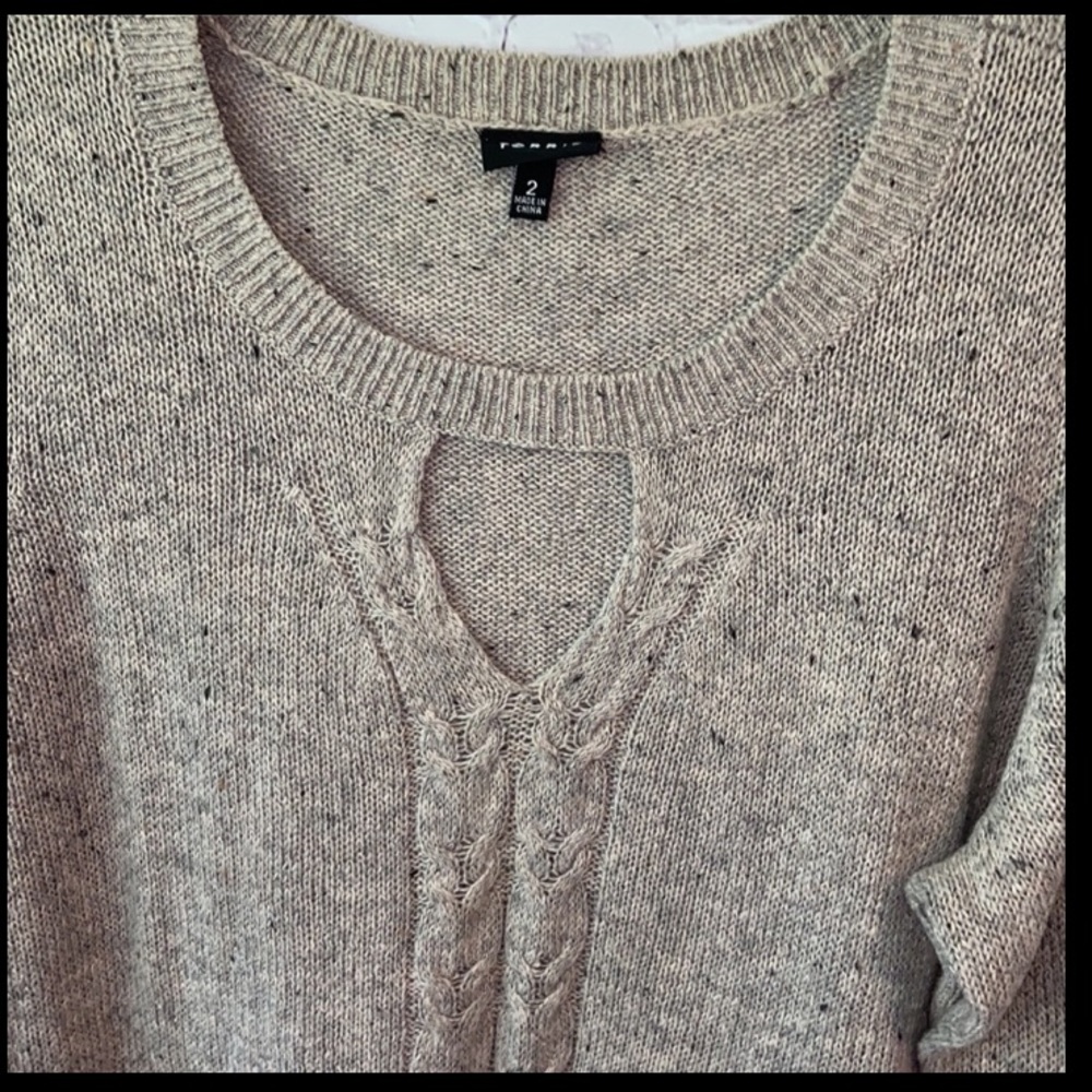 Torrid Sweater Size 2 ✅